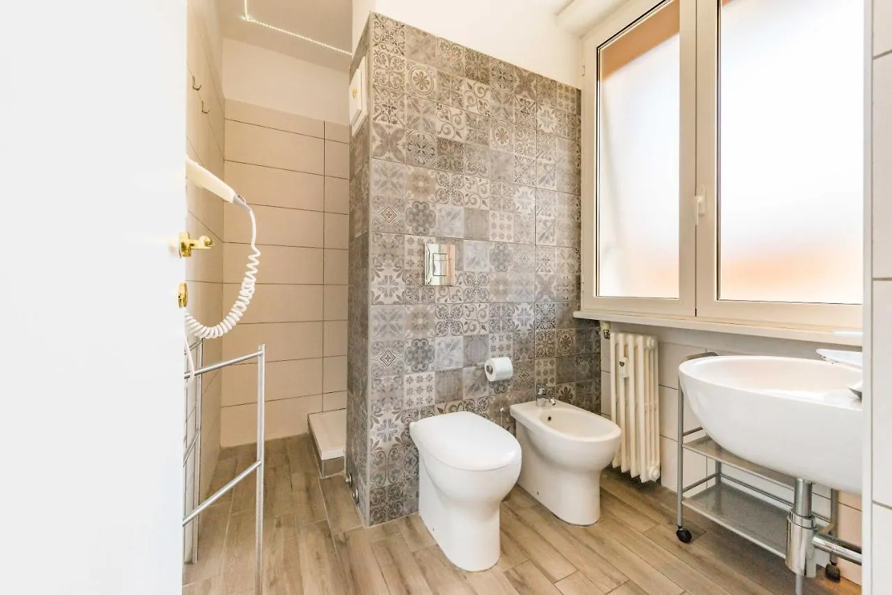 Un Attimo A Roma B&B 0*, Rom