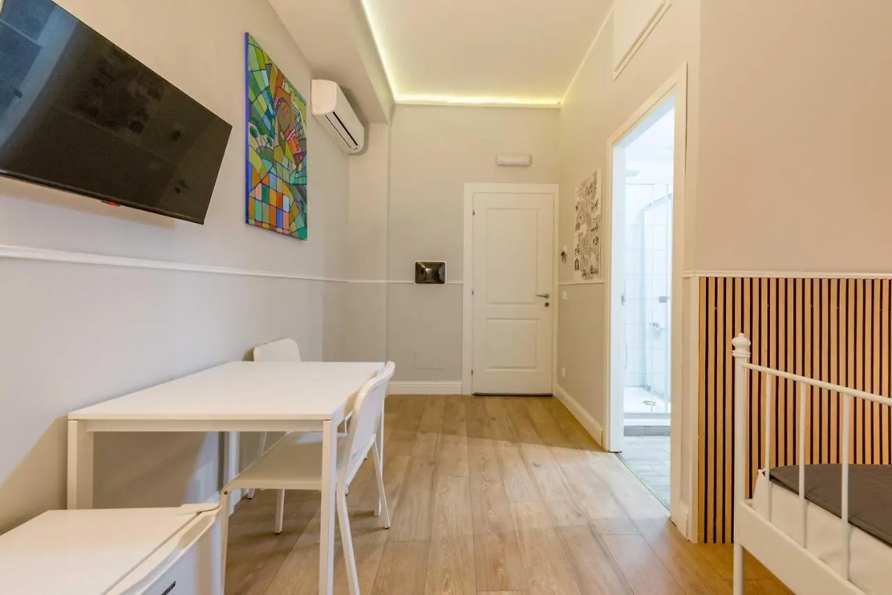 Un Attimo A Roma B&B