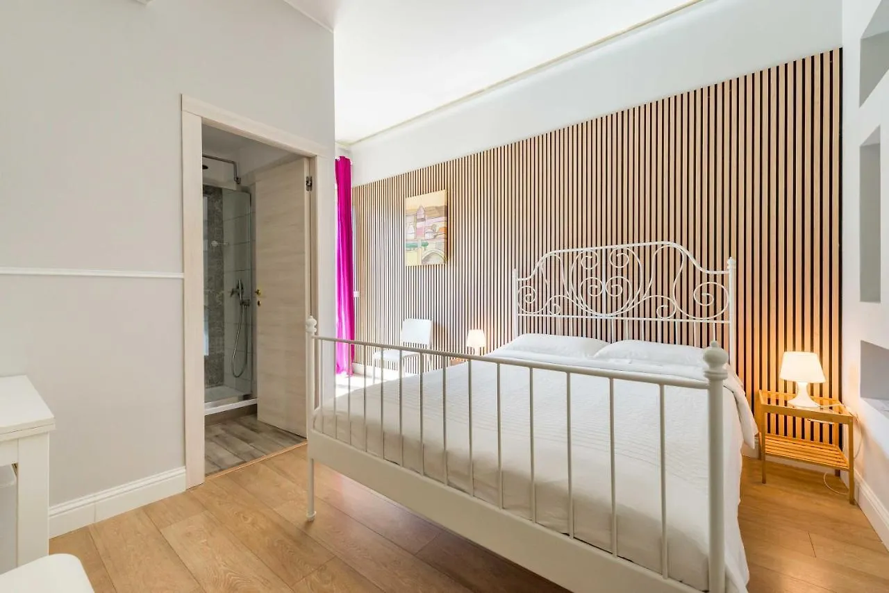 Un Attimo A Roma B&B Bed & Breakfast Rome