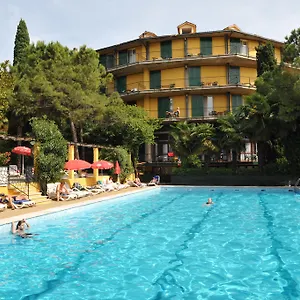 Palme & 3*, Garda (Verona) Italy