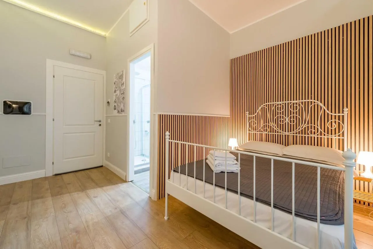 Un Attimo A Roma B&B Italien