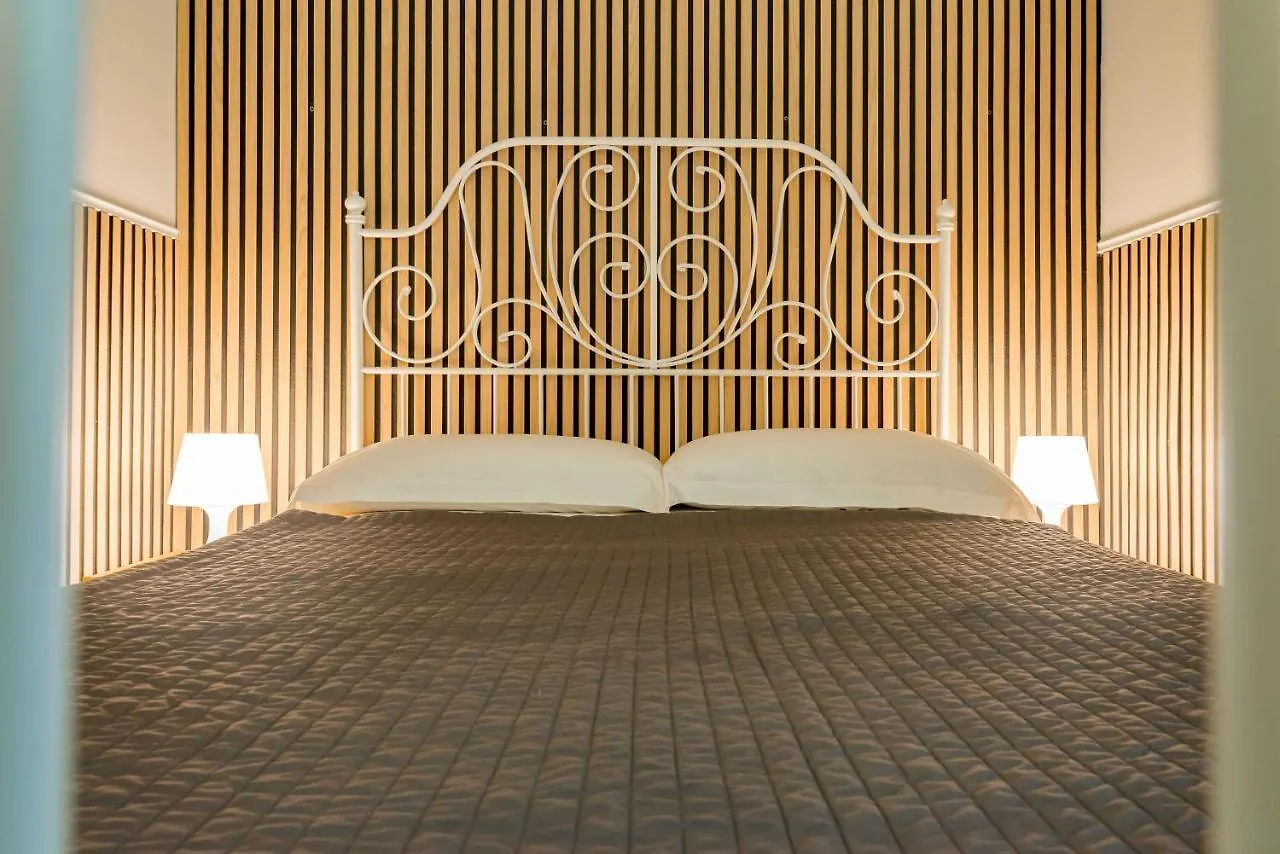 Un Attimo A Roma B&B